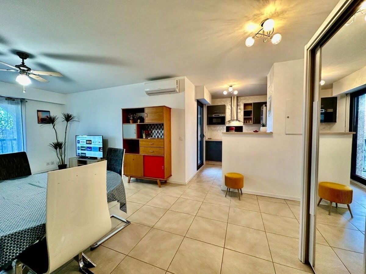 Charmant 2 Pieces Centre-Ville كانيو سور مير المظهر الخارجي الصورة